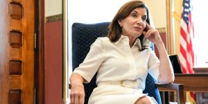 NY Governor Kathy Hochul Wants Unvaxxed Hospital Staff Fired and Replaced by 'Foreign Workers'