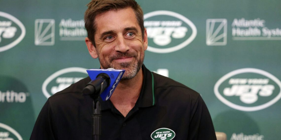 Aaron Rodgers Takes Jab At Critics Of His Game, Telling Them To Reveal Their Vax Status First